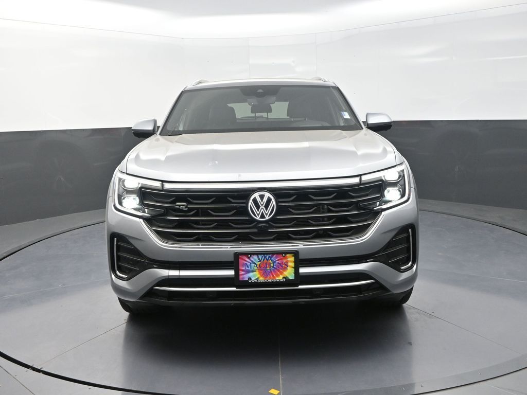 2025 Volkswagen Atlas Cross Sport SEL Premium R-Line photo 2