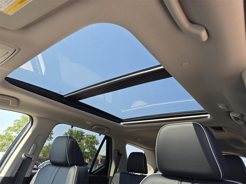 2025 Honda Pilot Elite photo 2