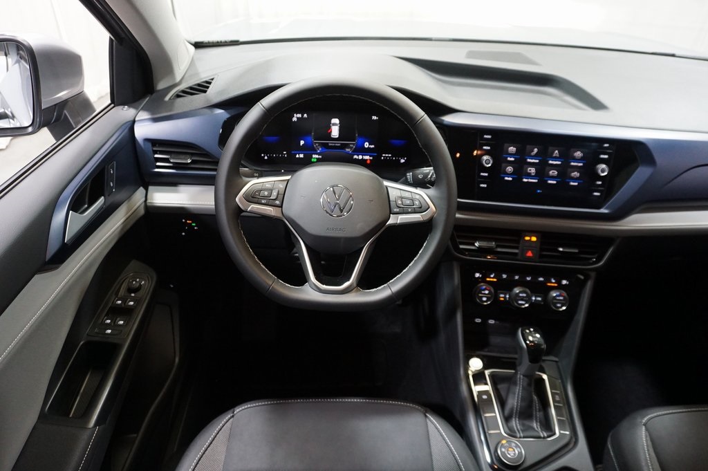 2024 Volkswagen Taos SE photo 11