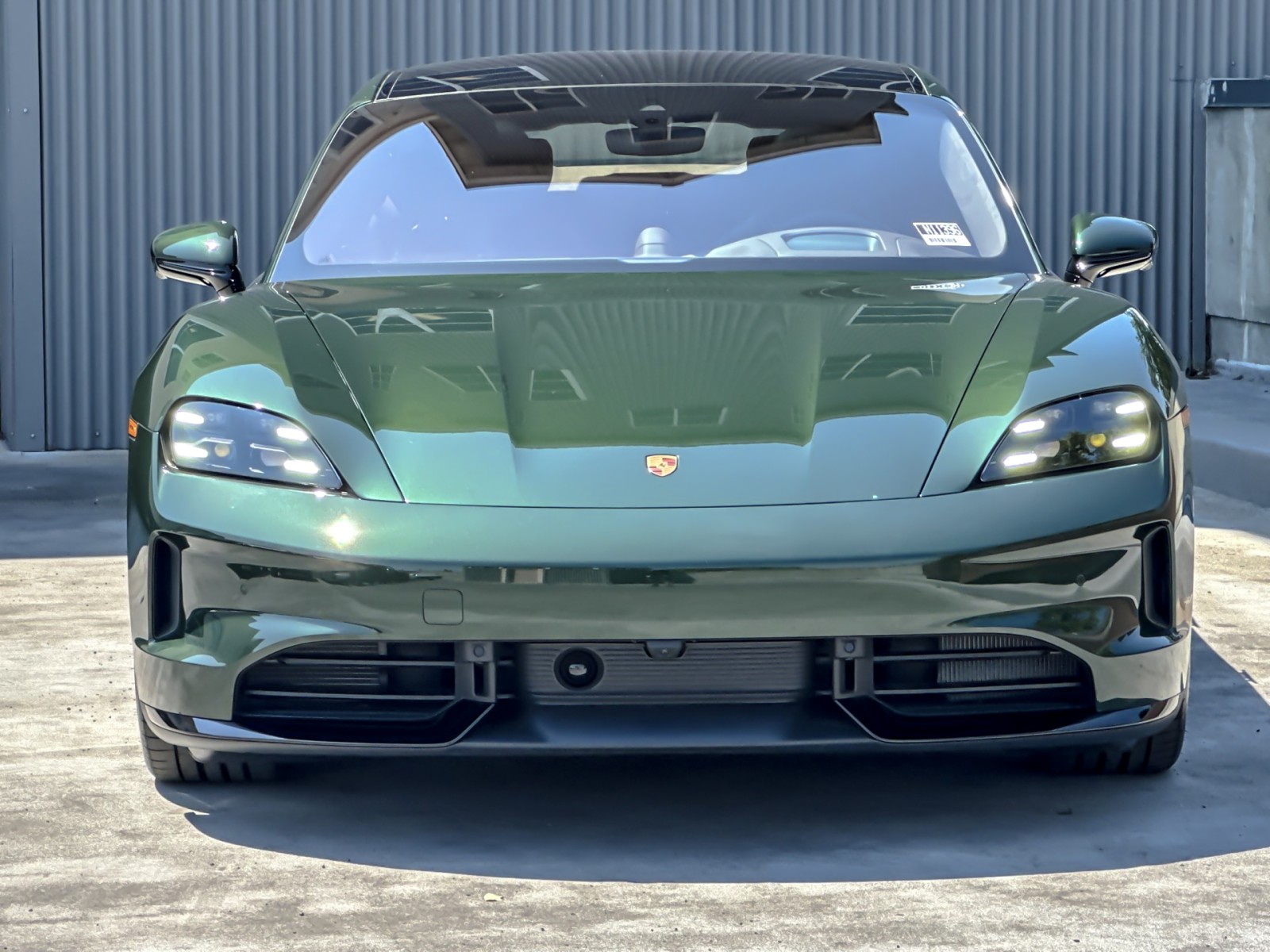 2025 Porsche Taycan GTS photo 12