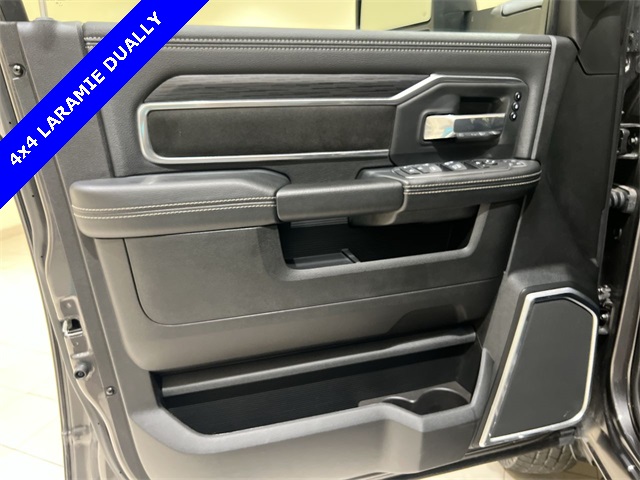 2024 Ram 3500 Laramie photo 19