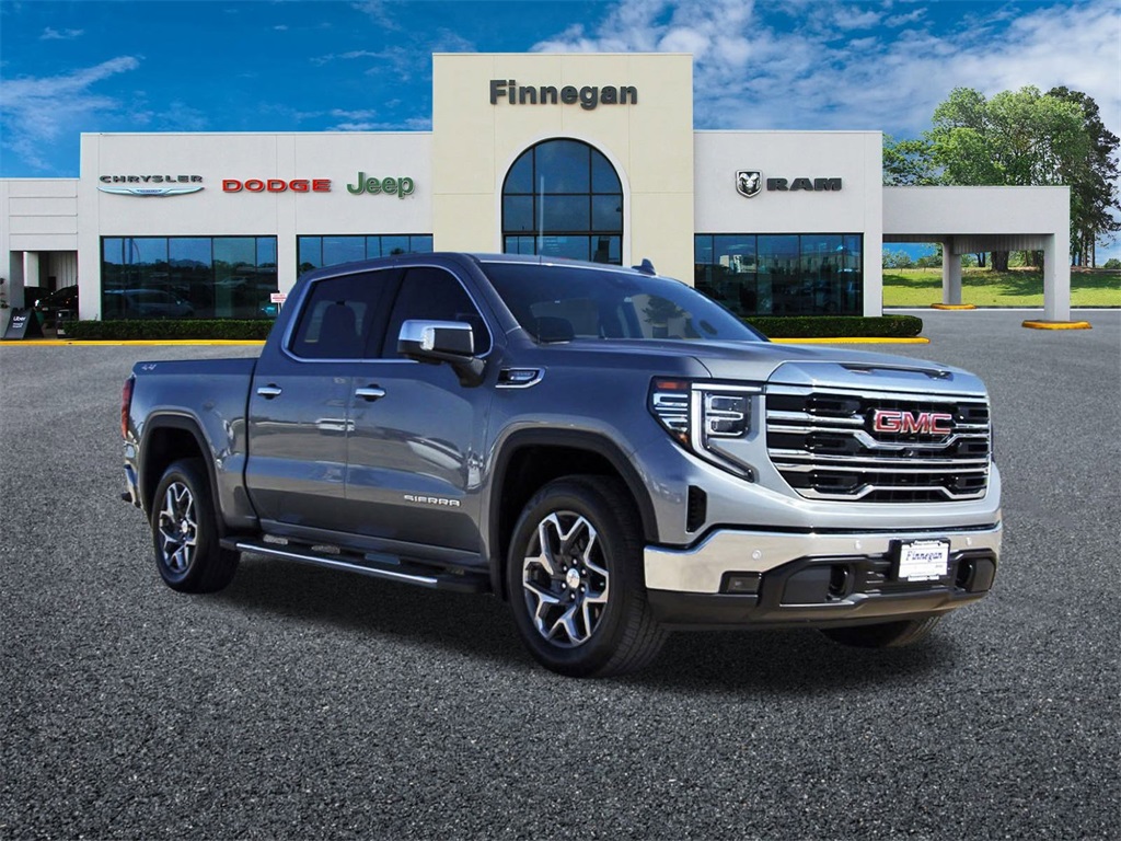 2024 GMC Sierra 1500 SLT's photo