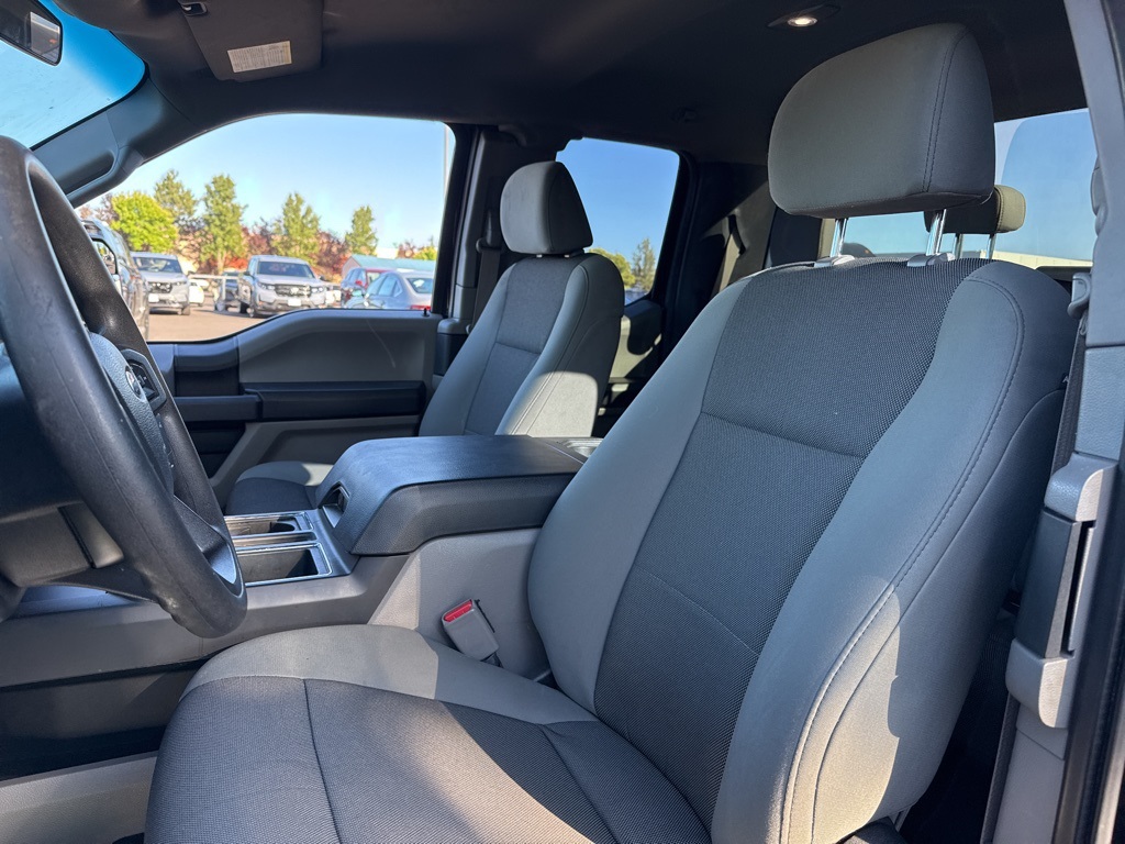 2017 Ford F-150 XL photo 8