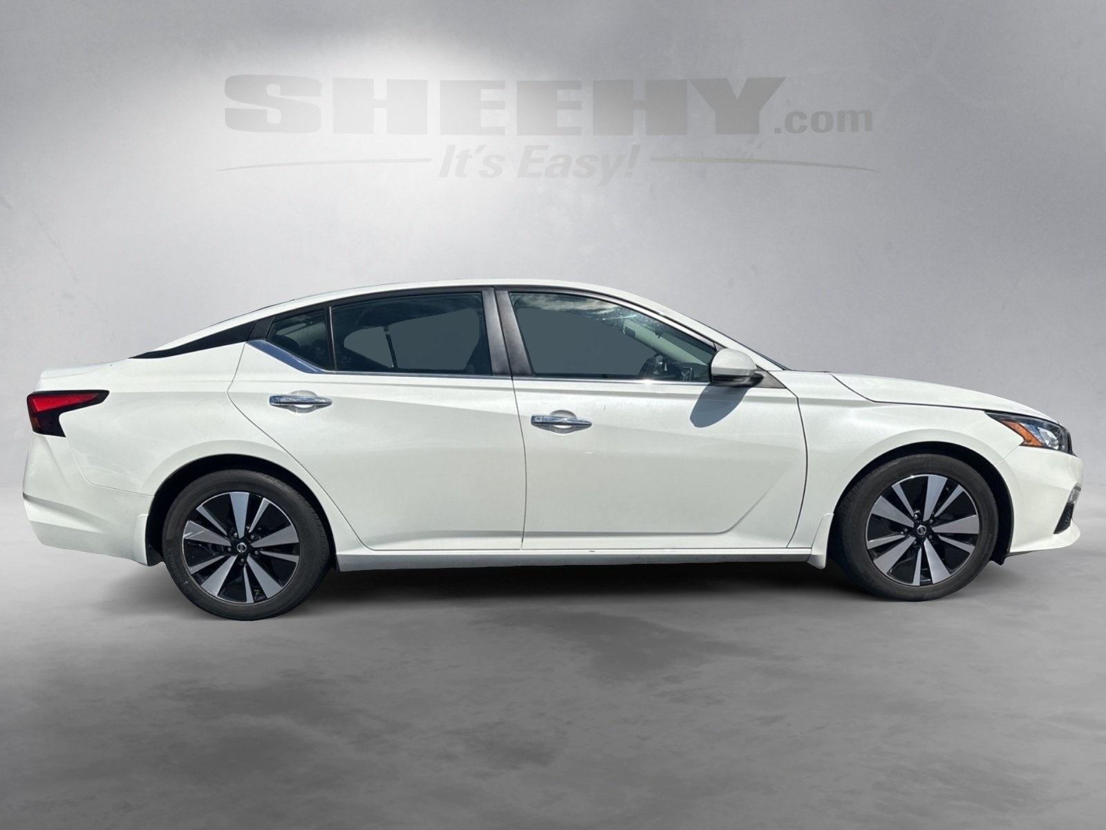 2021 Nissan Altima 2.5 SV photo 7