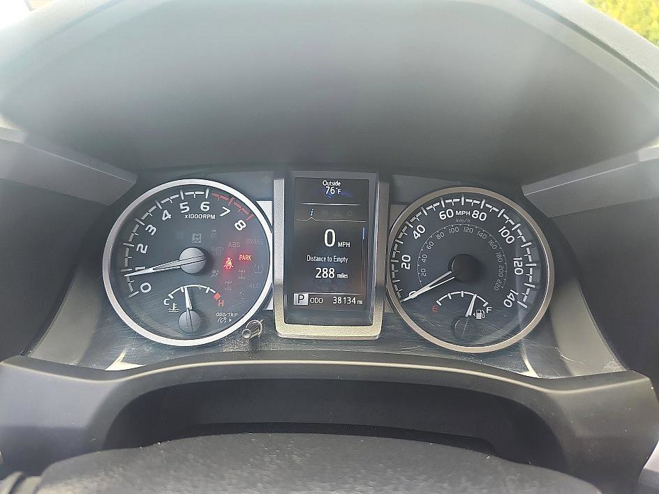 2023 Toyota Tacoma SR5 photo 16