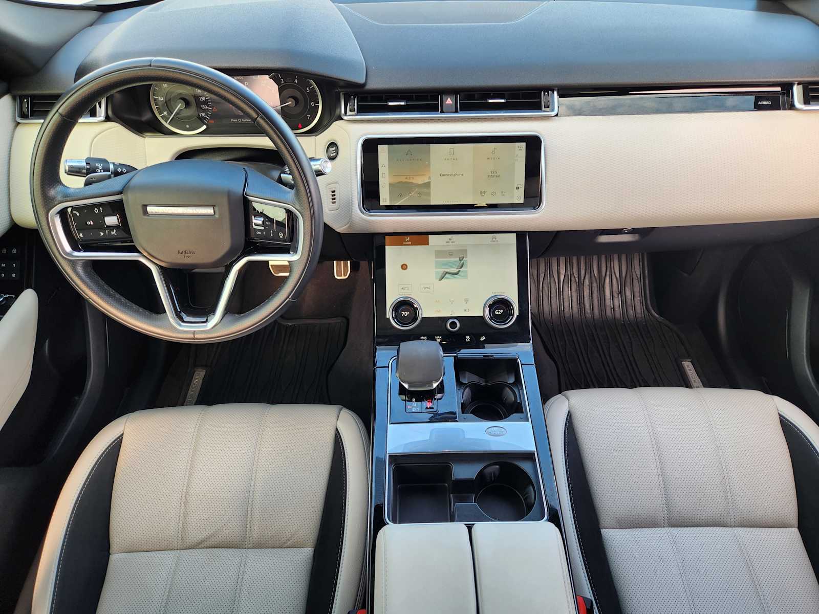 2022 Land Rover Range Rover Velar R-Dynamic S photo 22