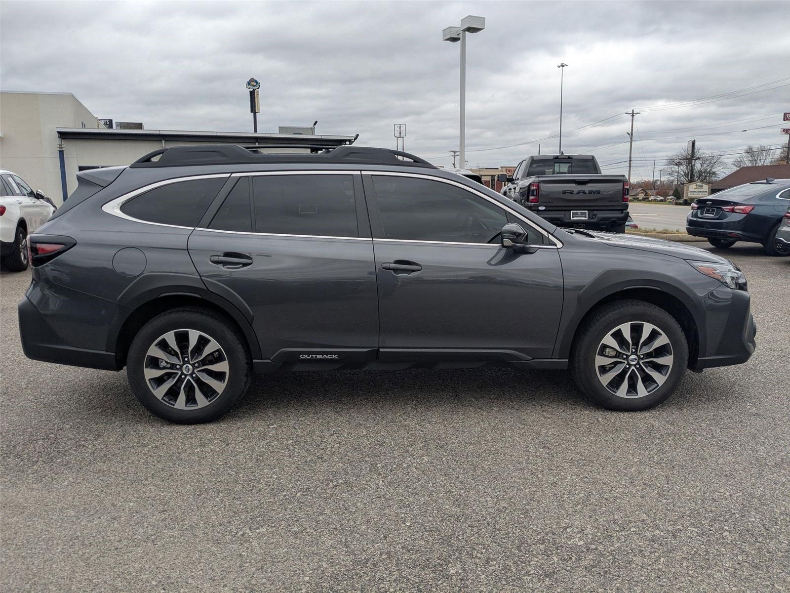 2024 Subaru Outback Limited XT photo 4