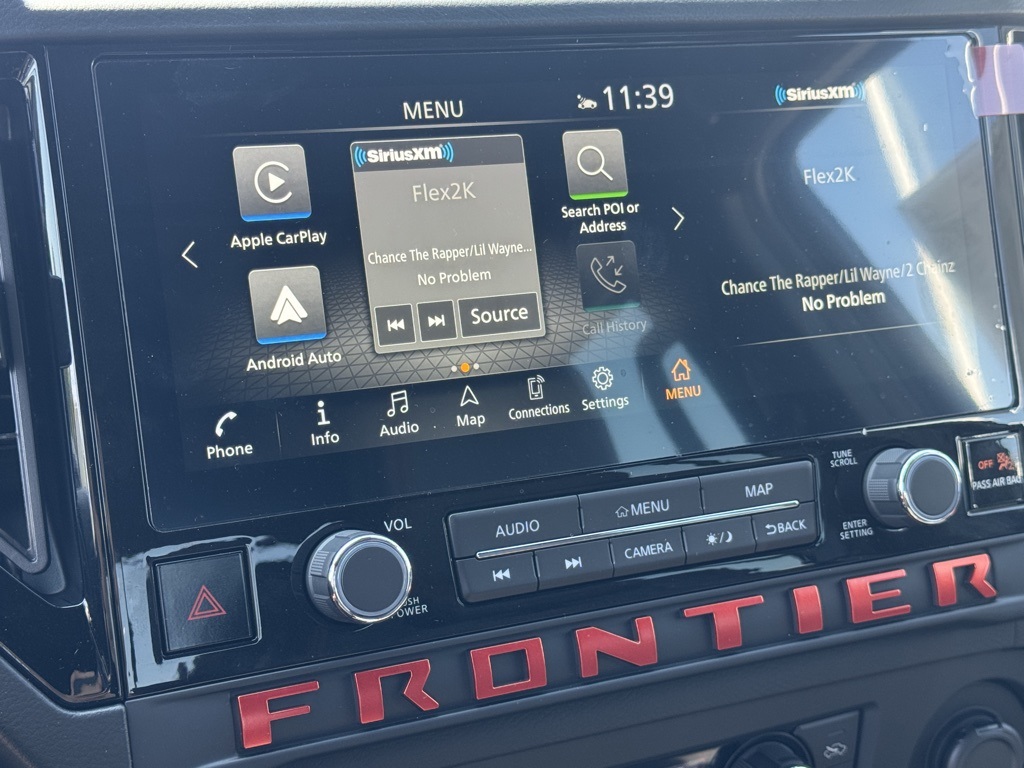2025 Nissan Frontier PRO-4X photo 9