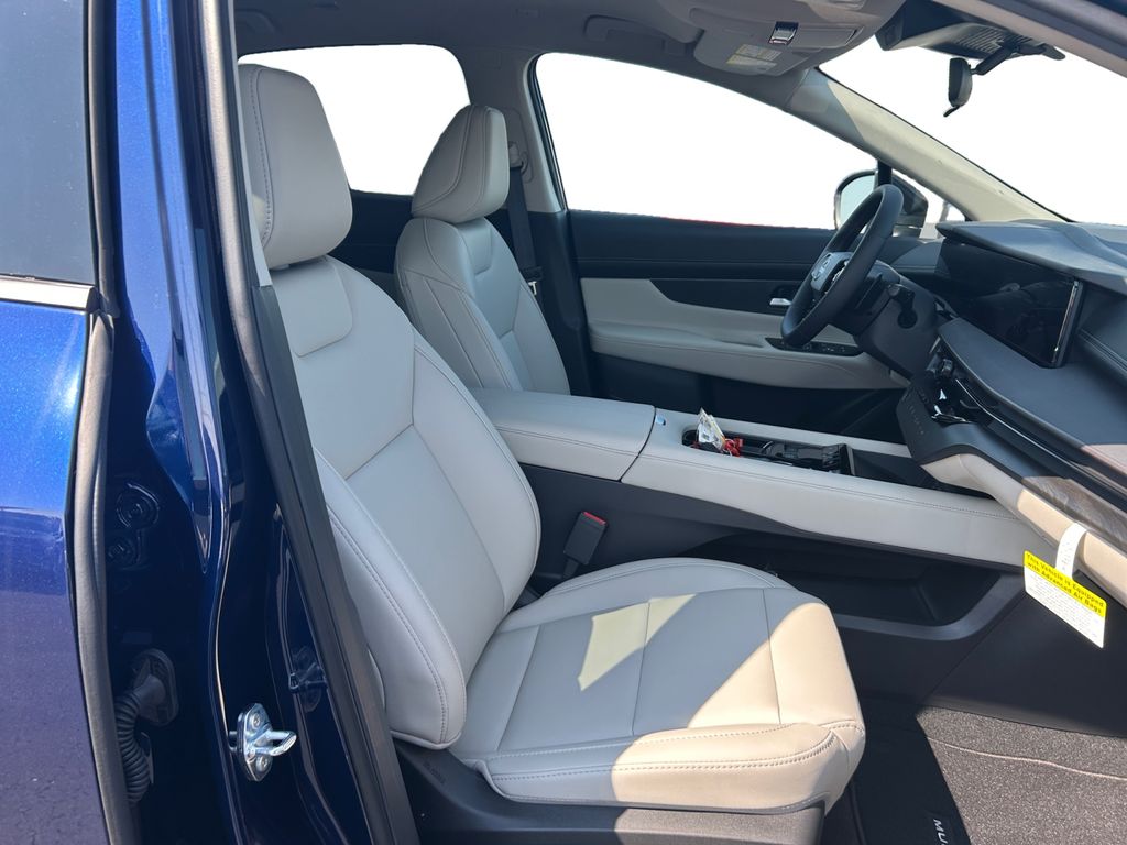 2025 Nissan Murano SV photo 14