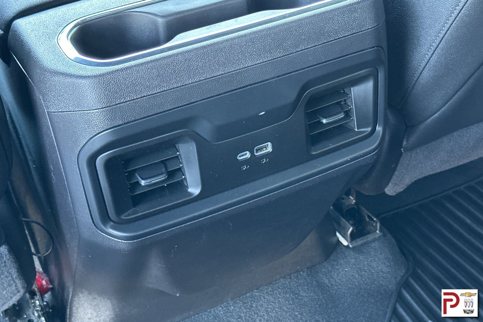 2024 Chevrolet Silverado 1500 RST photo 14