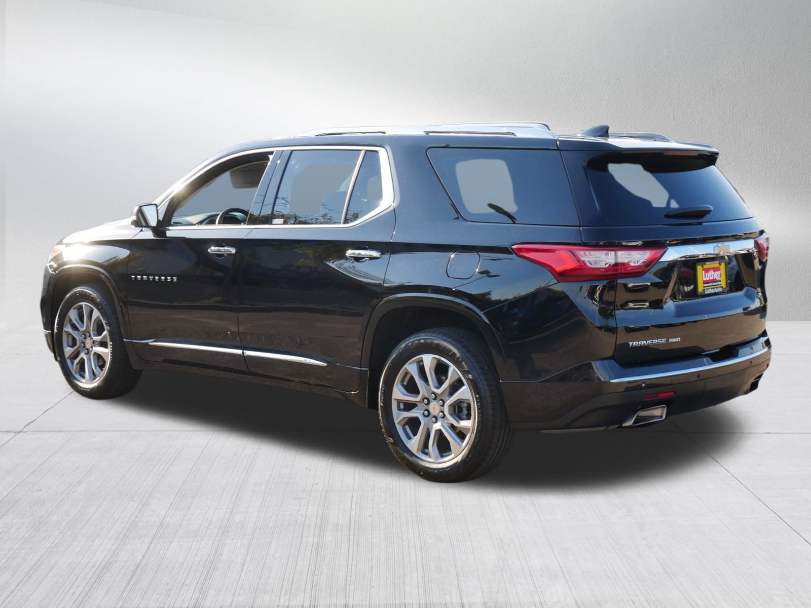 2020 Chevrolet Traverse Premier photo 3