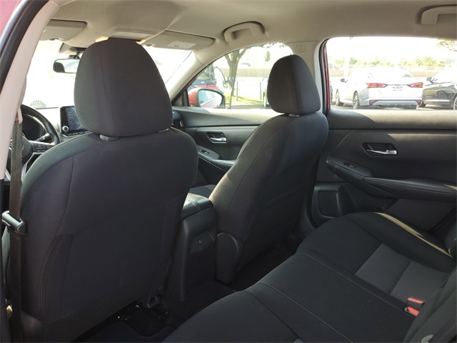 2022 Nissan Sentra SV photo 11