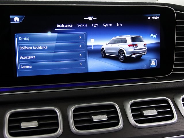 2025 Mercedes Benz GLS 450 4MATIC photo 18