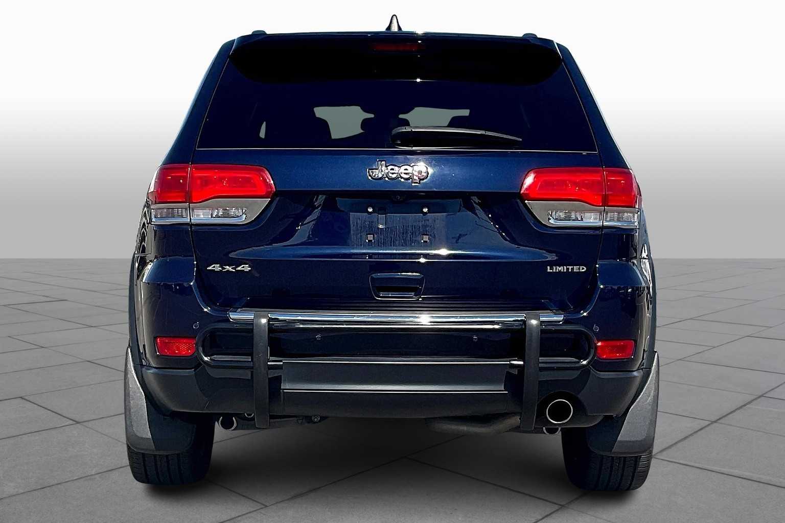 2015 Jeep Grand Cherokee Limited Sport photo 4
