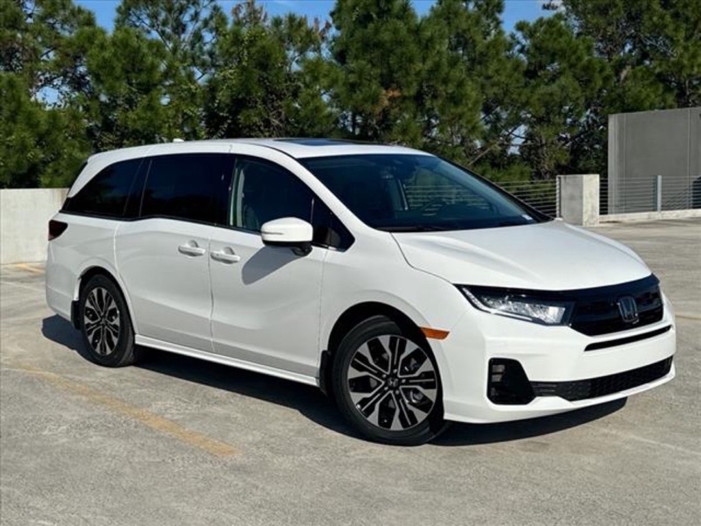2026 Honda Odyssey Elite photo 2