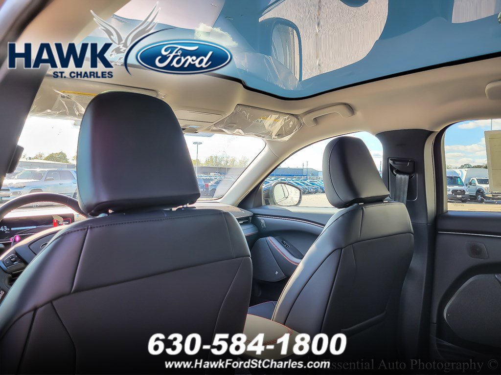 2025 FORD MUSTANG MACH-E - Image 10