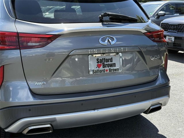 2021 Infiniti QX50 Luxe AWD photo 11