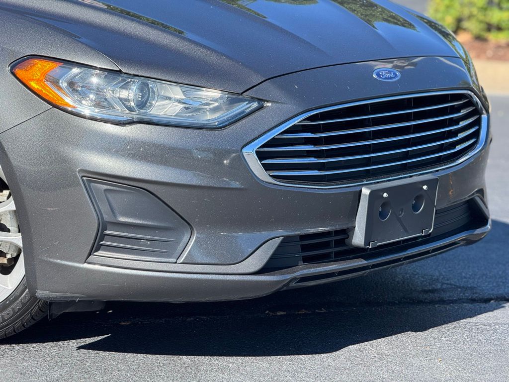 2020 Ford Fusion SE photo 4