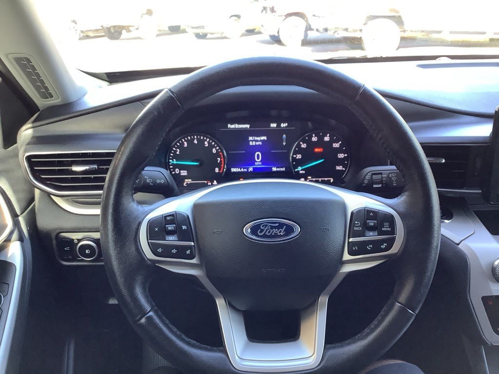 2024 Ford Explorer XLT photo 10