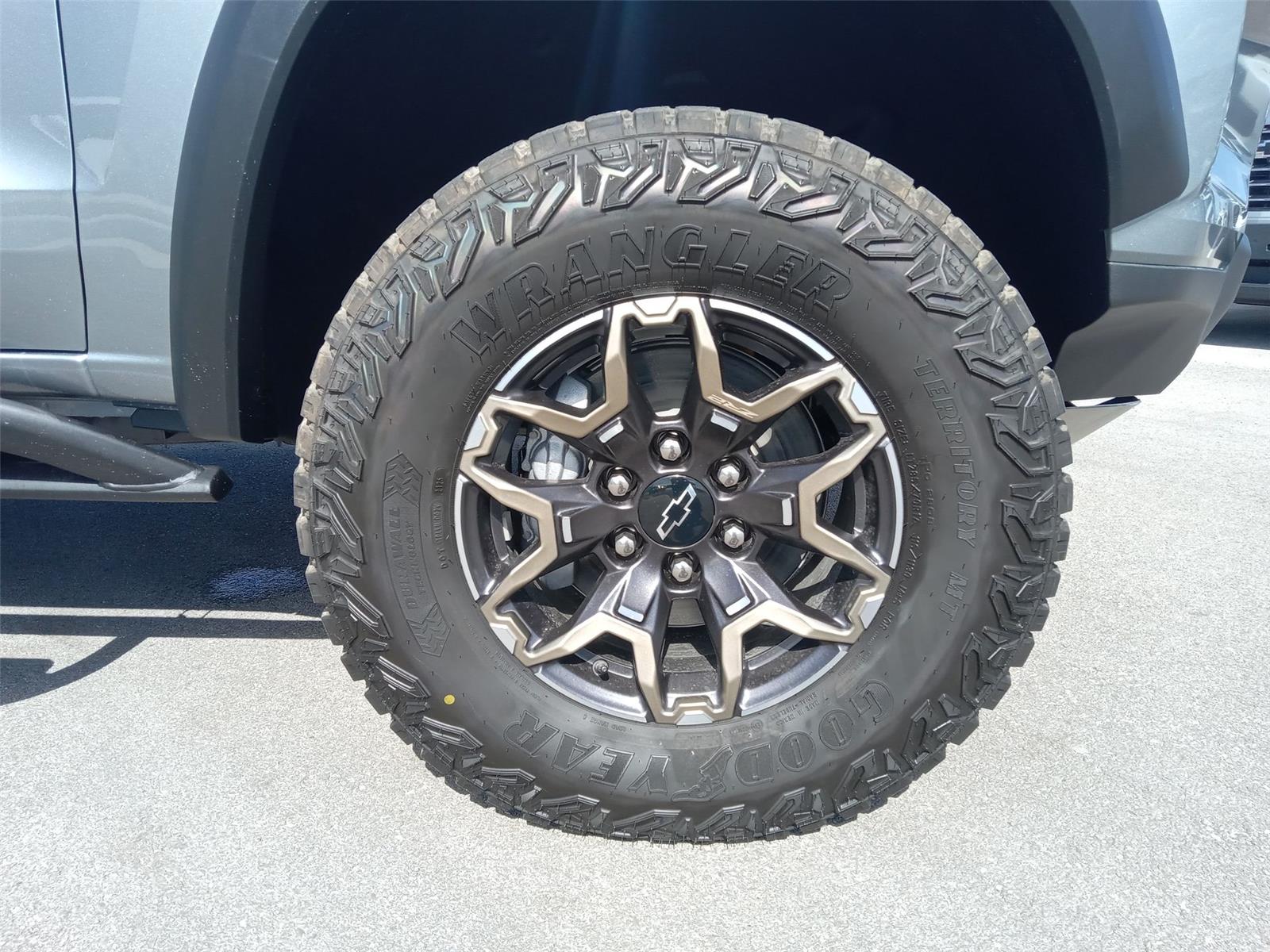 2026 Chevrolet Colorado ZR2 photo 26