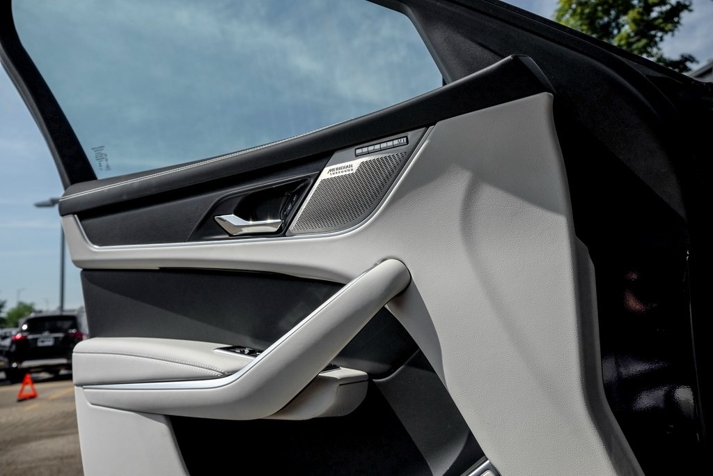2026 Jaguar F-PACE P250 R-Dynamic S photo 11