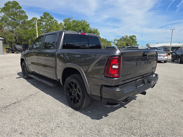 2026 Ram 1500 Laramie photo 2