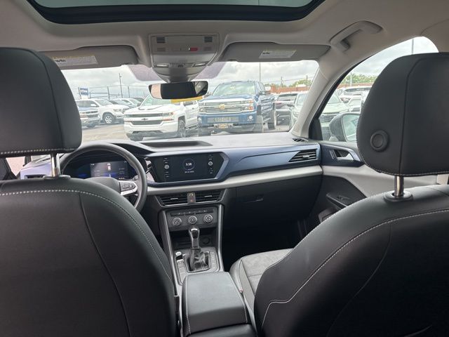 2022 Volkswagen Taos SE photo 20