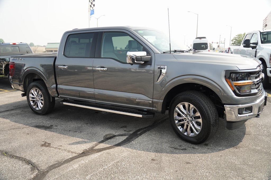 2025 Ford F-150 XLT photo 3