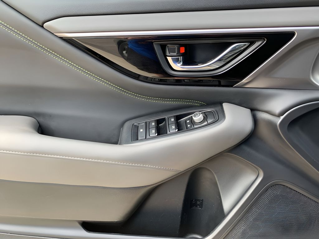 2020 Subaru Outback Onyx Edition XT photo 9