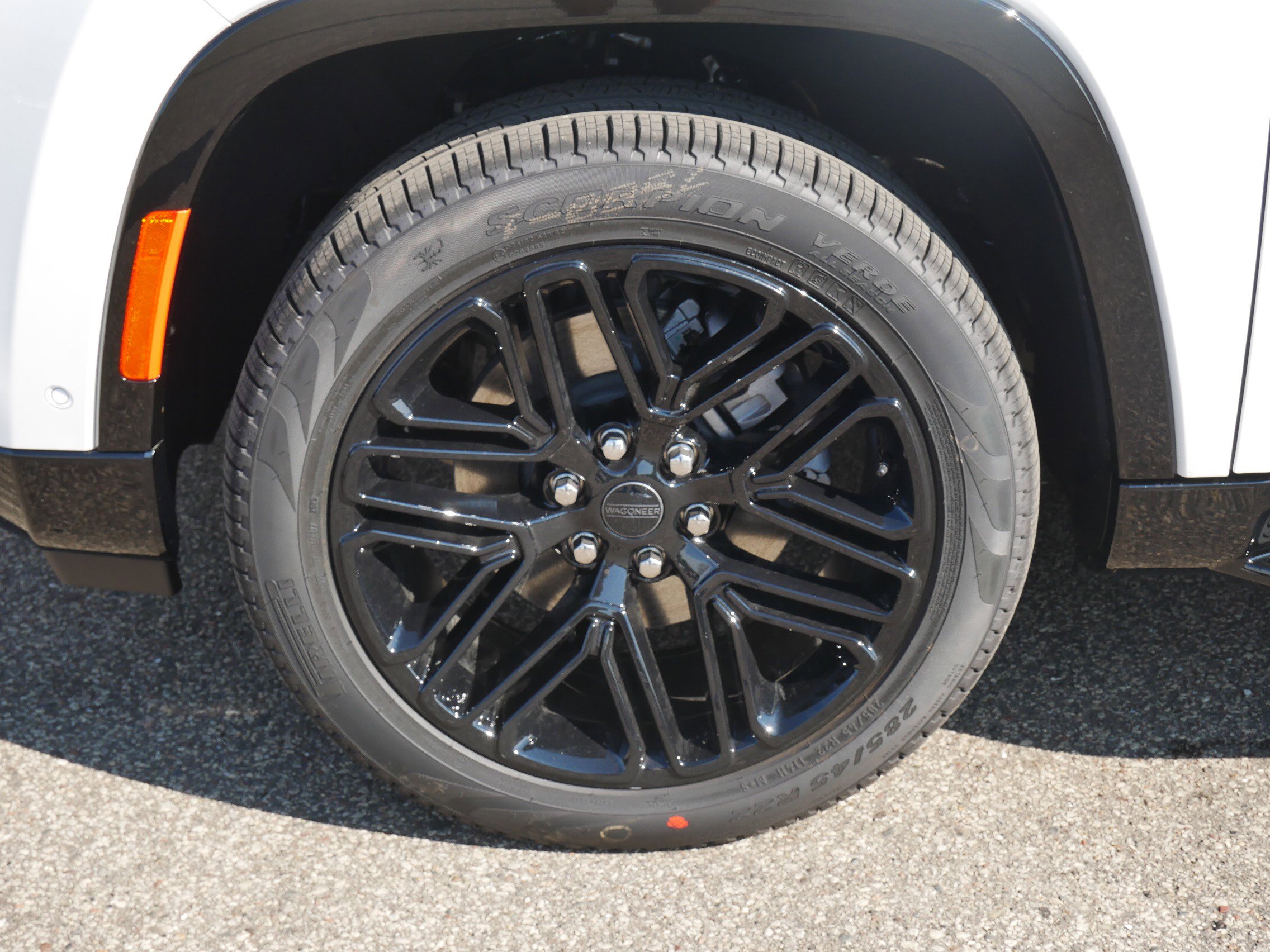 2025 Jeep Wagoneer Series II Carbide photo 5