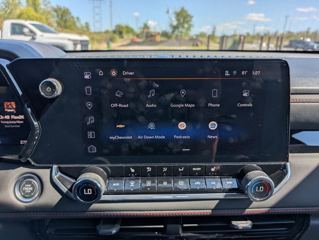 2024 Chevrolet Colorado Z71 photo 14