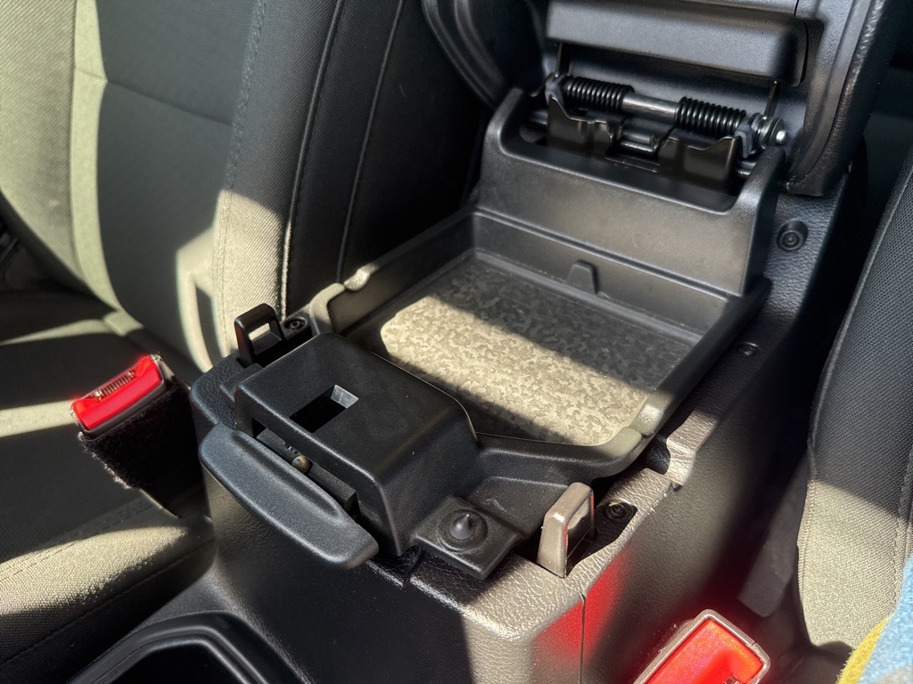 2021 Jeep Gladiator Sport photo 41