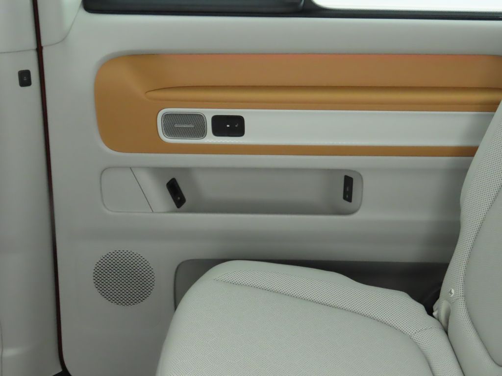 2025 Volkswagen ID. Buzz Pro Plus photo 27