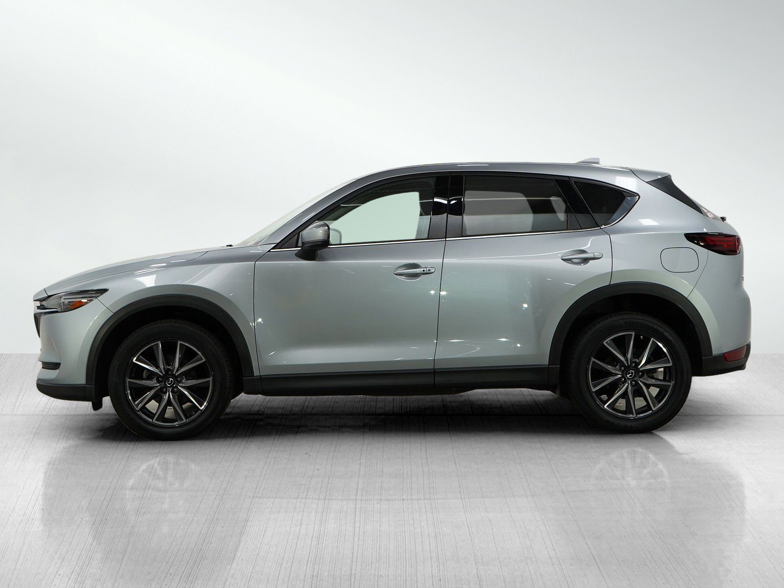 Used 2018 Mazda CX-5 Grand Touring with VIN JM3KFBDM7J0302104 for sale in Minneapolis, Minnesota