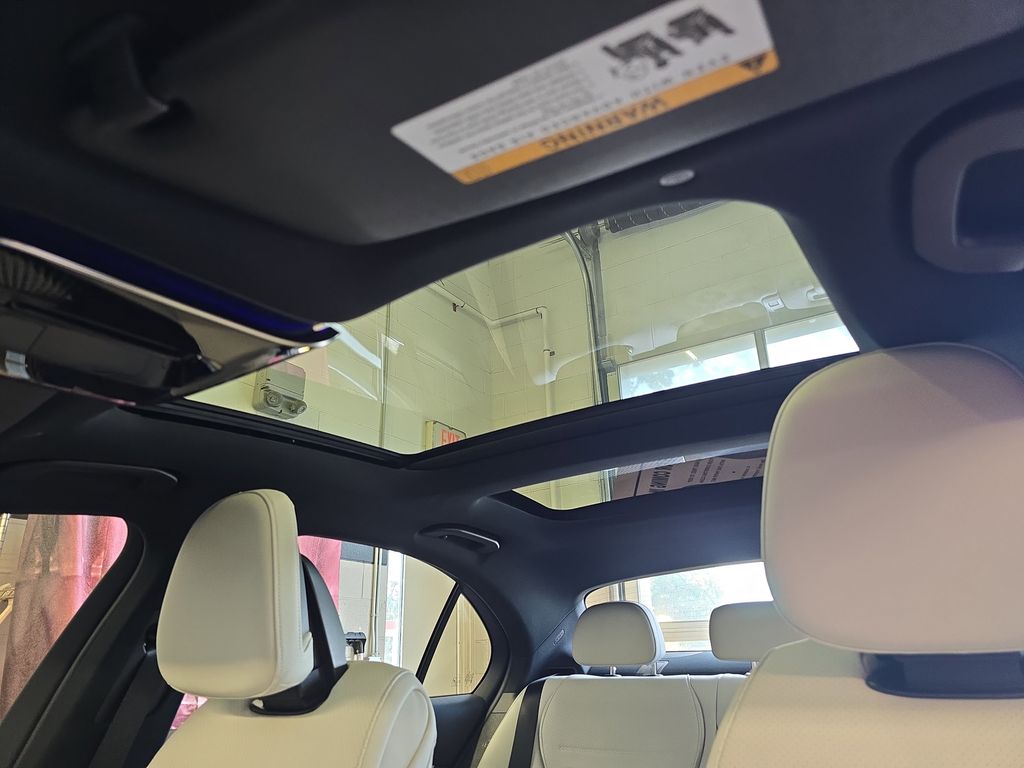 2025 Mercedes Benz C 300 photo 28