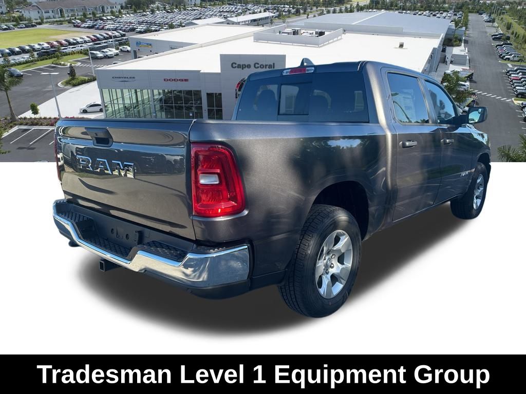 2025 Ram 1500 Tradesman photo 3