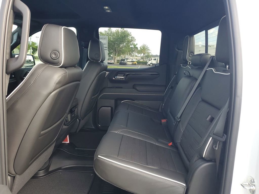 2025 Gmc Sierra AT4X photo 23