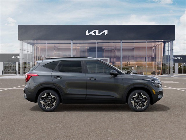 2025 Kia Seltos S photo 6