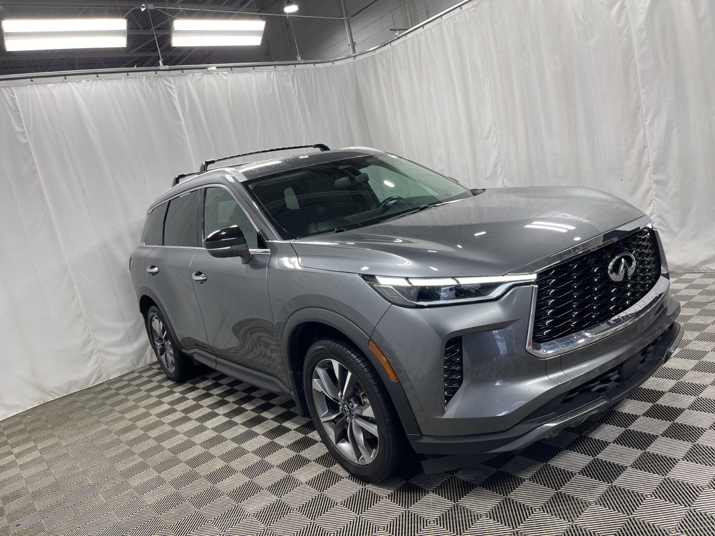 2022 Infiniti QX60 Luxe AWD photo 2
