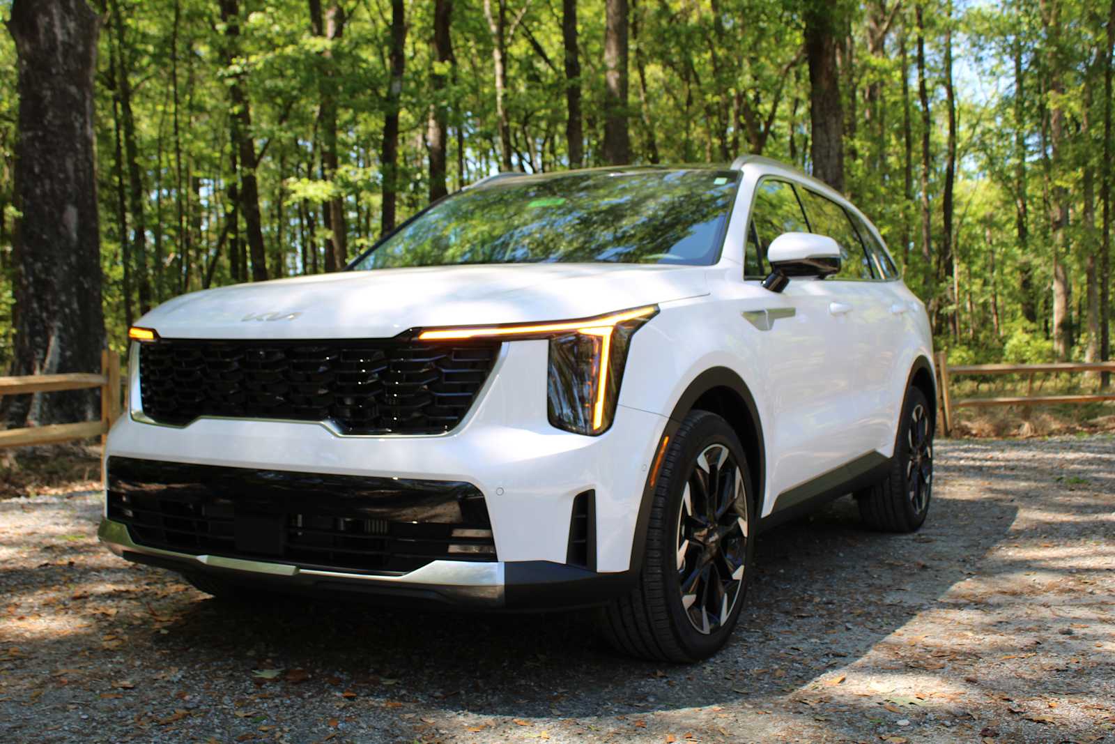 2025 Kia Sorento SX photo 2