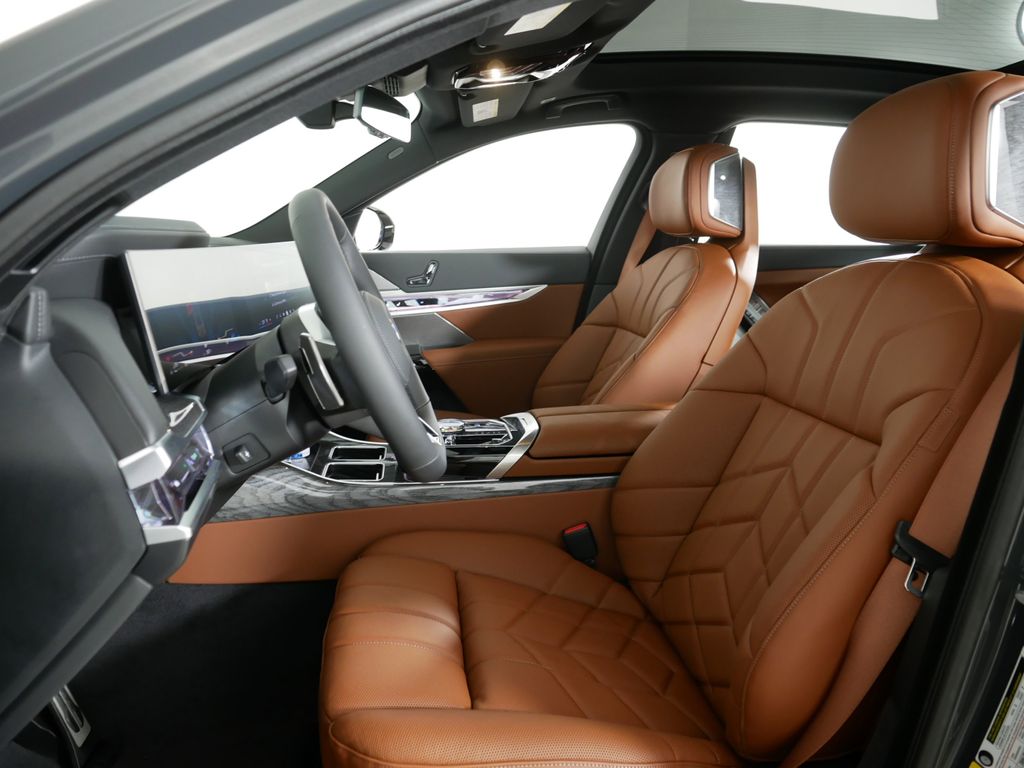2025 Bmw 750e 750e xDrive photo 29