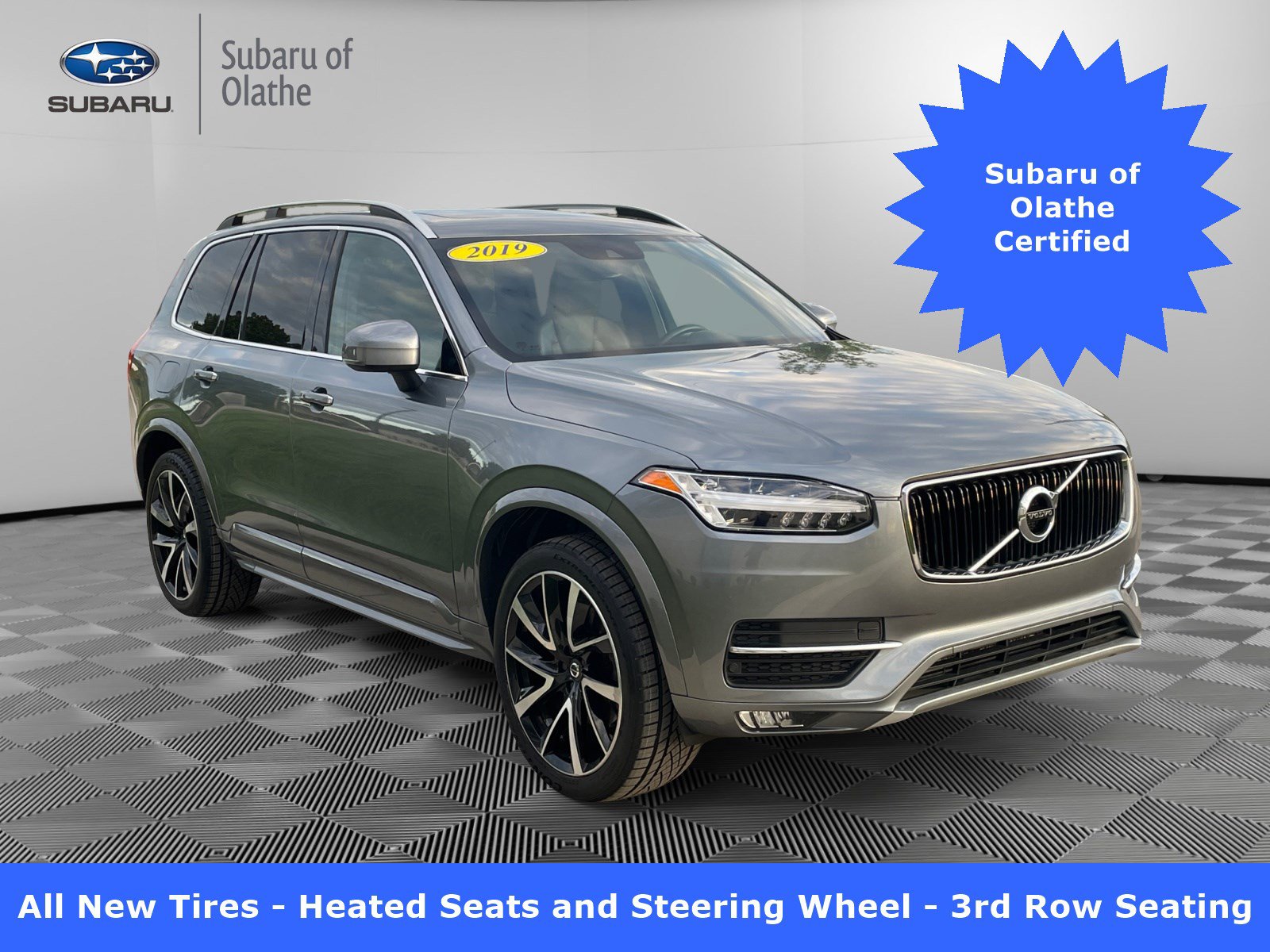 2019 Volvo XC90 Momentum