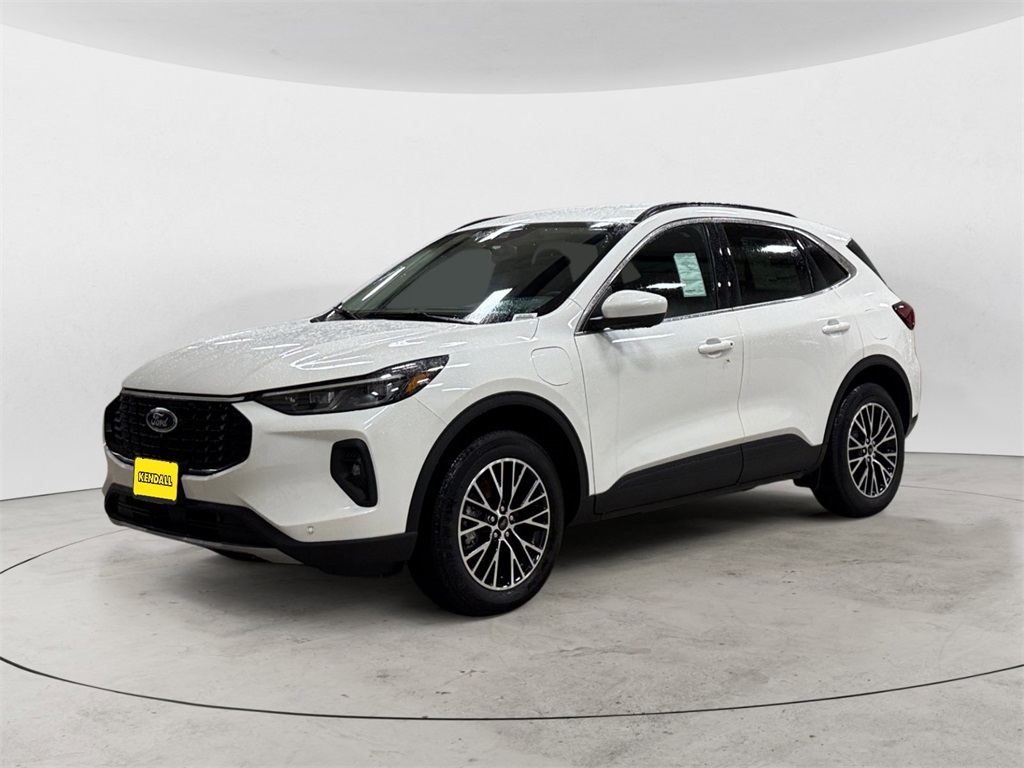 2025 Ford Escape PHEV's photo