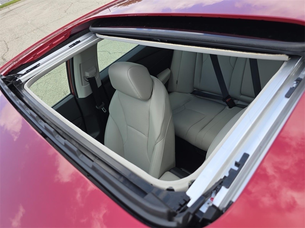 2025 Honda Accord Touring photo 2