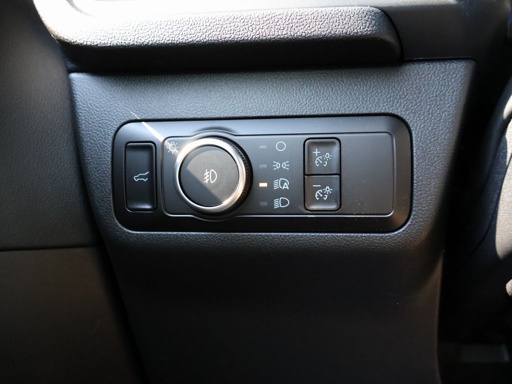 2025 Ford Escape ST-Line Elite photo 28