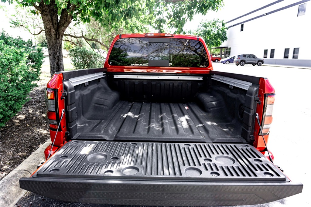 2024 Nissan Frontier SV photo 31