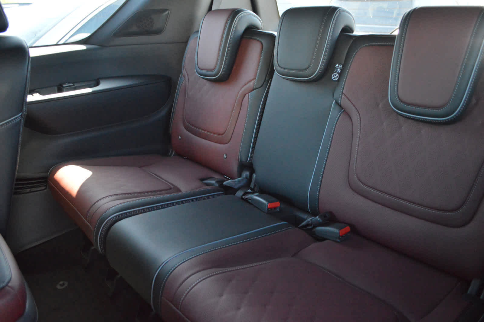 2025 Infiniti QX80 photo 16