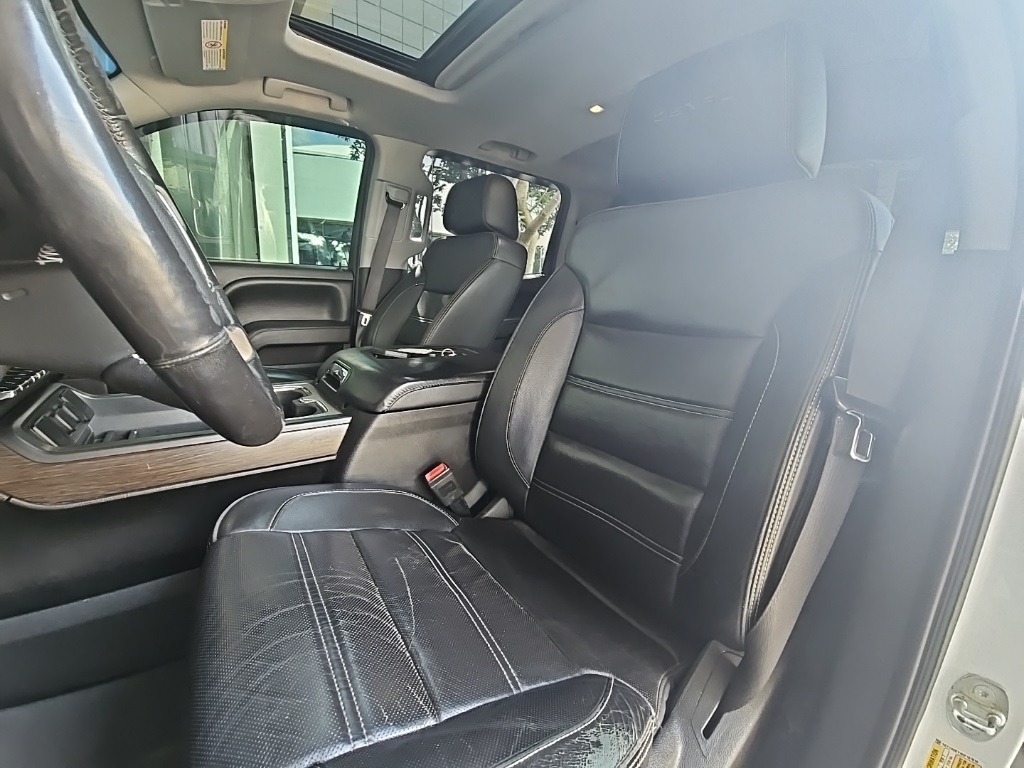2017 Gmc Sierra Denali photo 3