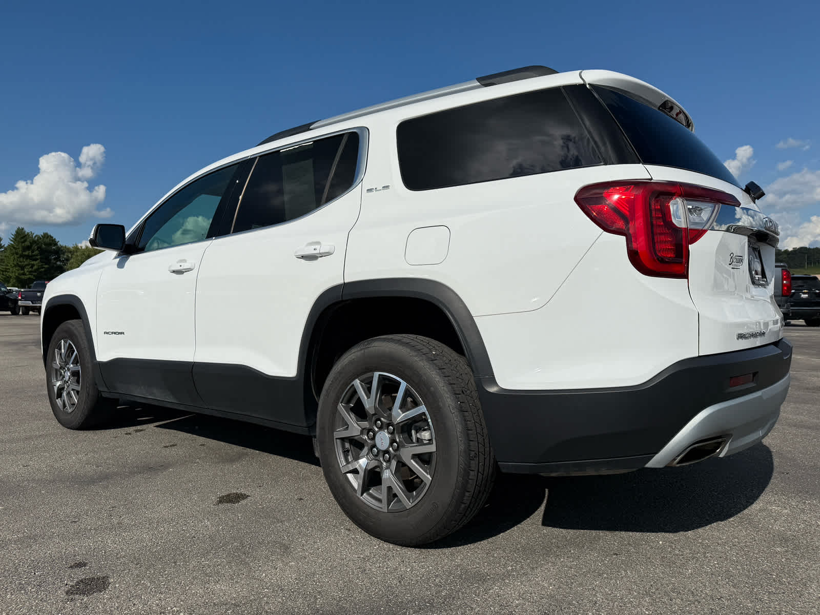 2023 Gmc Acadia SLE photo 3