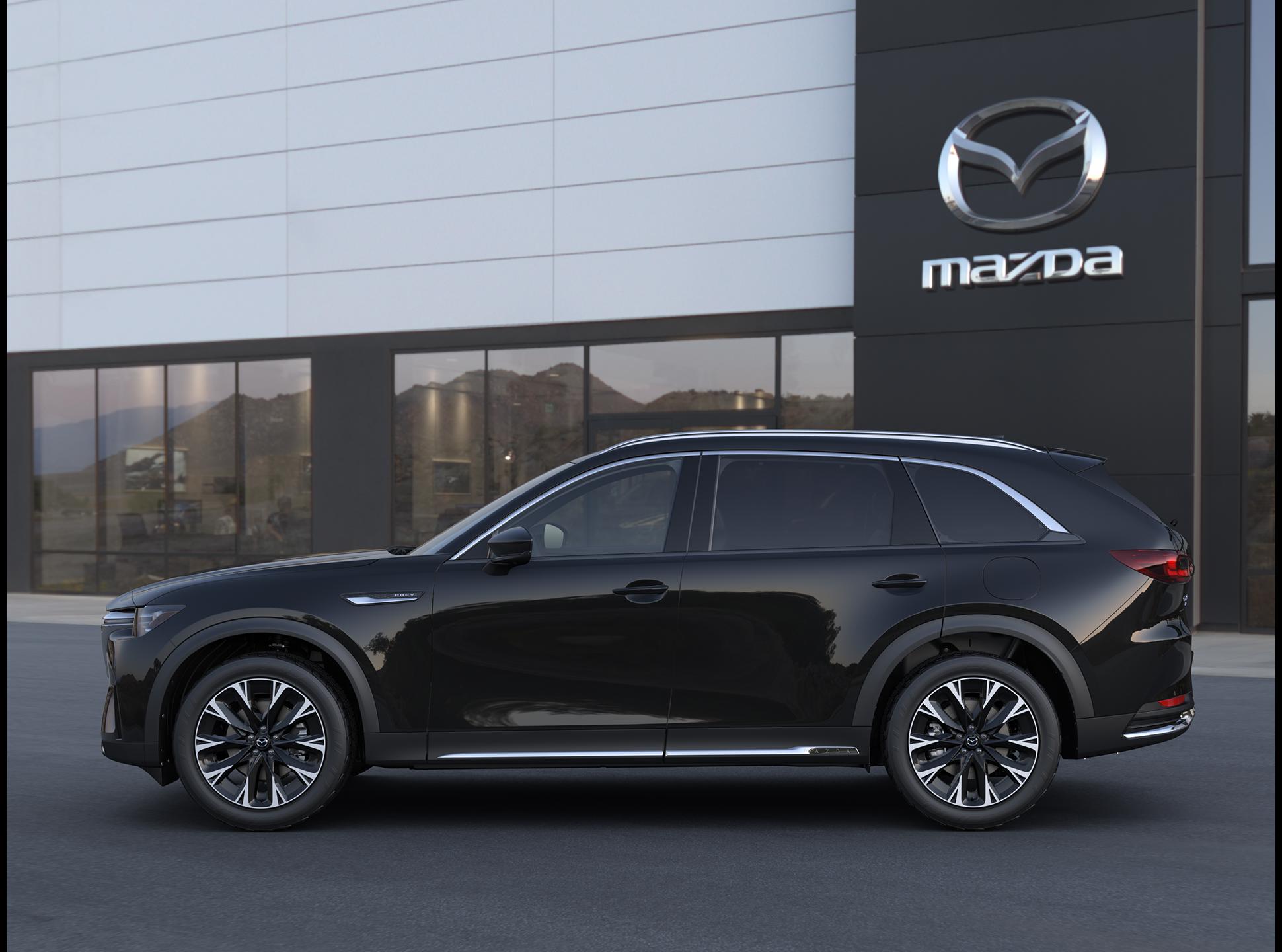 2026 Mazda CX-90 Plug-in Hybrid Premium Plus photo 3